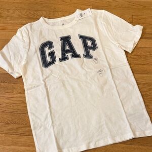💕3 for $15💕 GAP Kids White Tee with Navy Logo